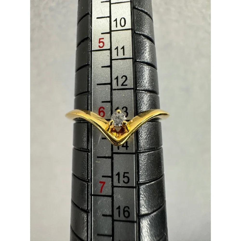 Gold Tone V Wishbone Ring with Cubic Zirconia Accent‎ Fashion Jewelry Size 6